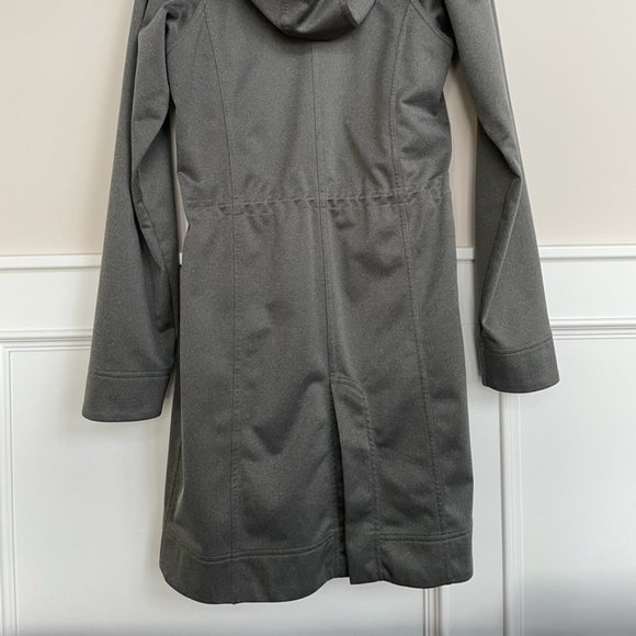 Lululemon RARE Women's Rain Coat Size 6 - Picture 8 of 9